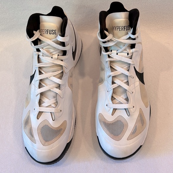 Nike Zoom Hyperfuse 2012 White Black High Top Basketball Shoes 11.5 GUC - Picture 7 of 11